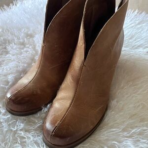 Korks Kork-Ease Light Brown Leather Ankle Boots